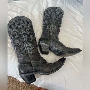 Leather cowboy boots - 8.5